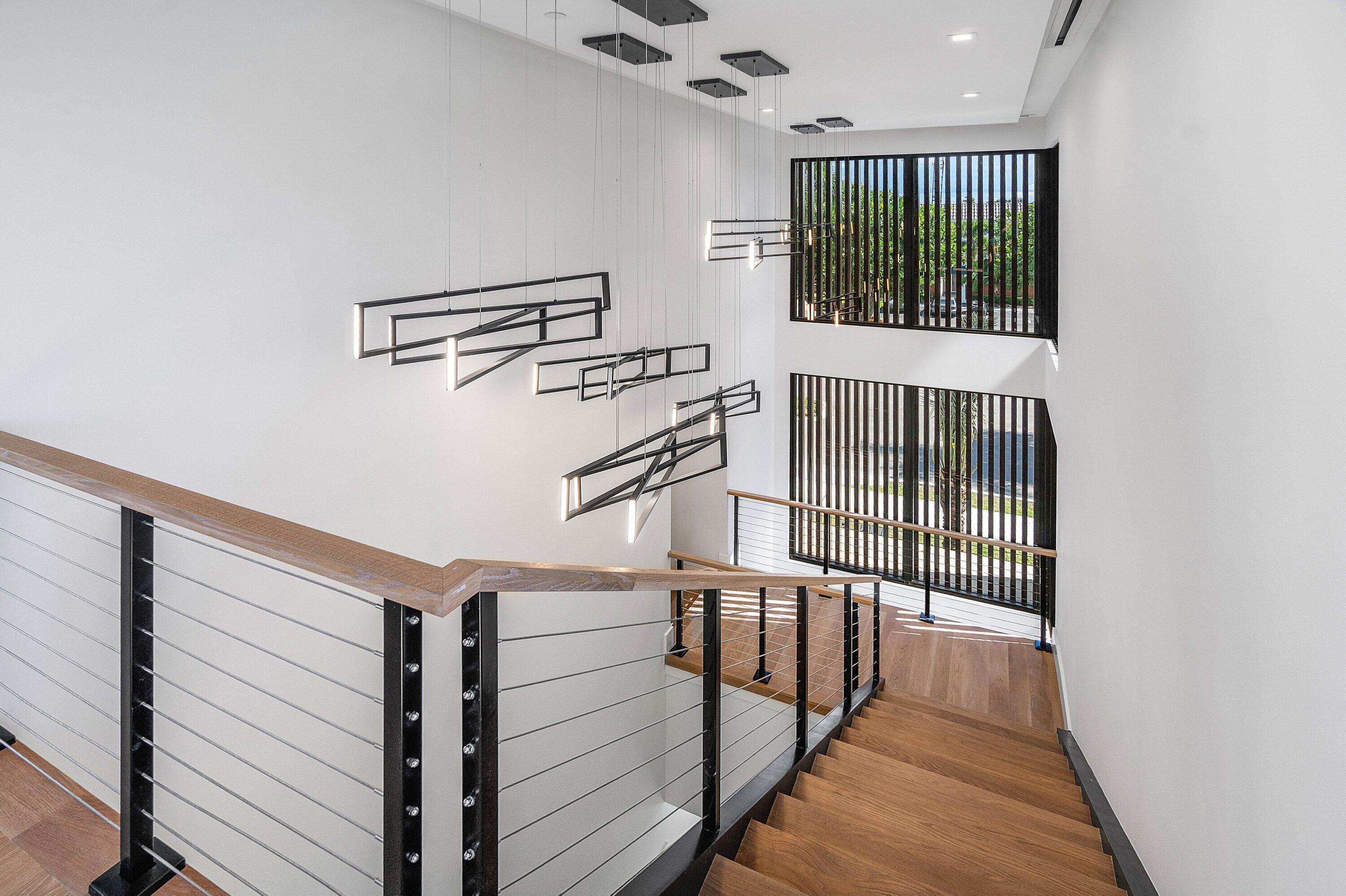 810 Palm Trail