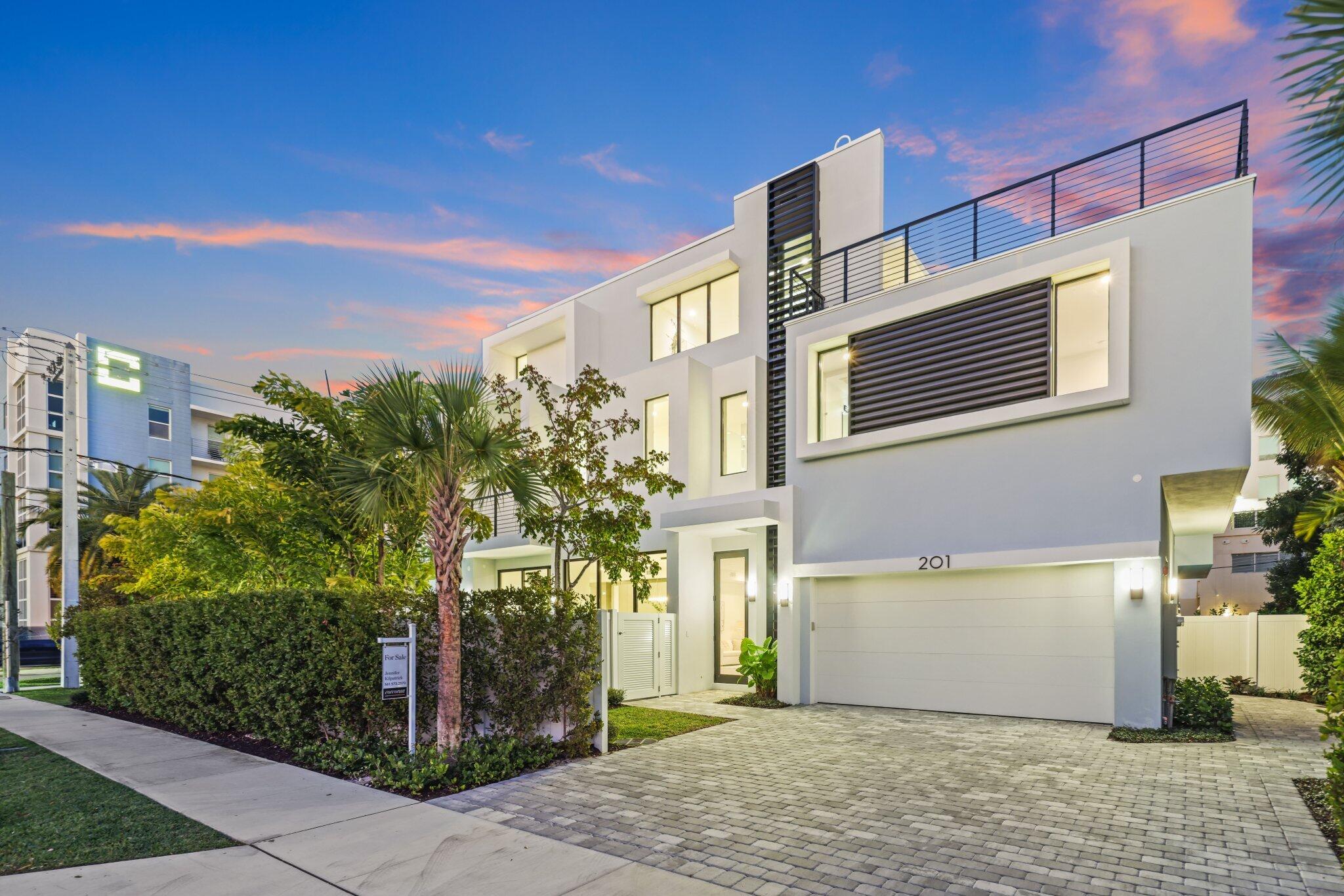 201 SE 4th Avenue