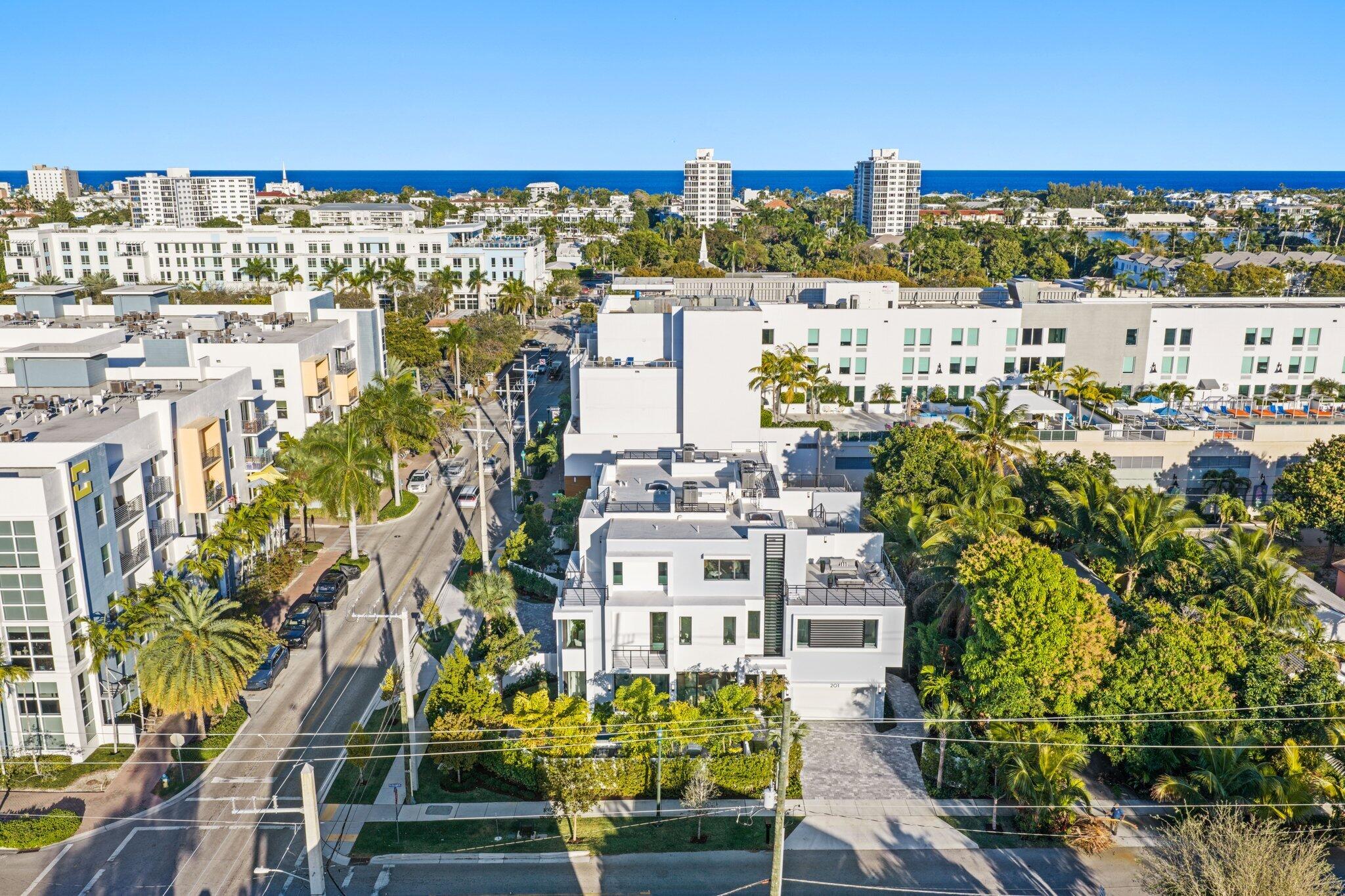 201 SE 4th Avenue