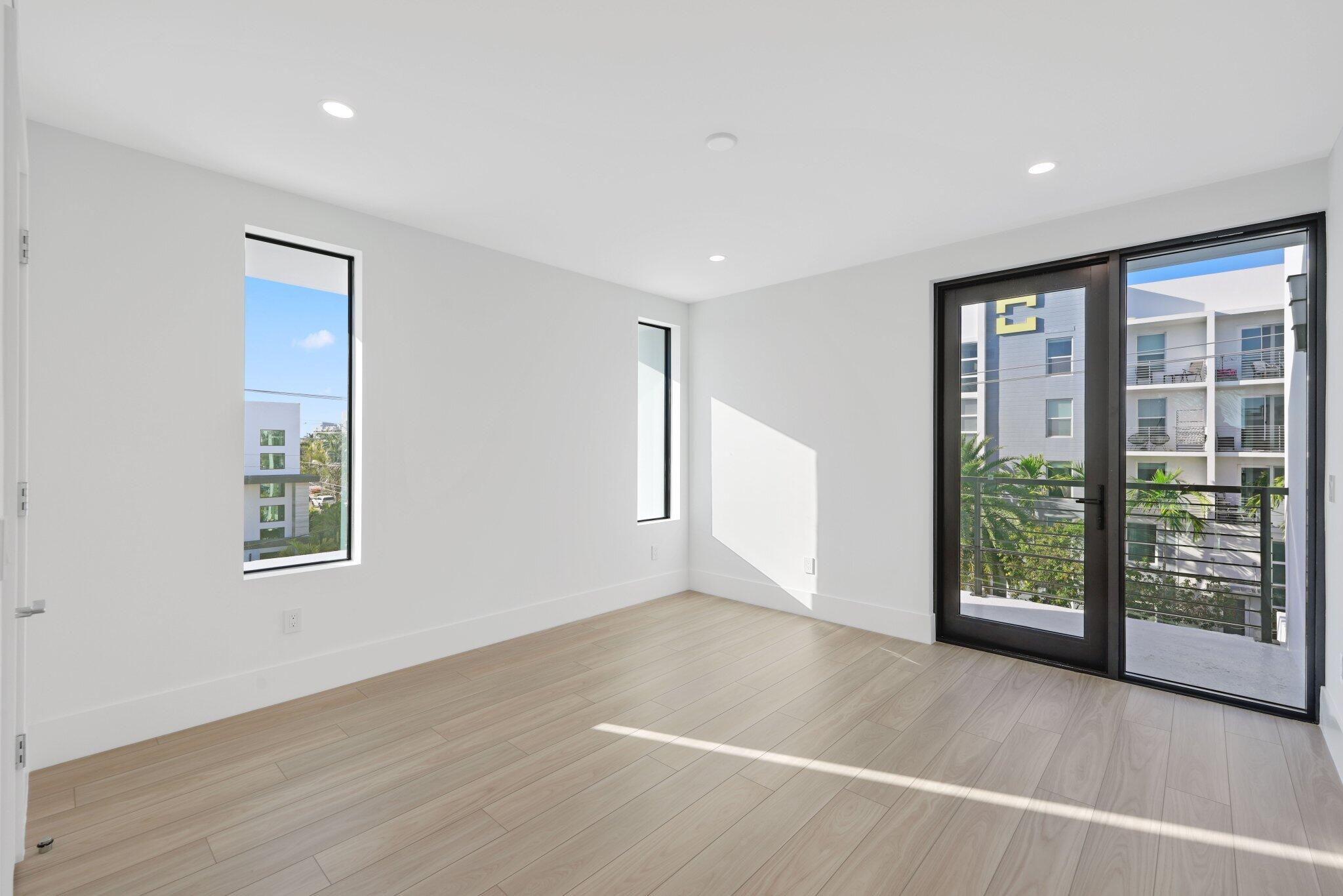 201 SE 4th Avenue