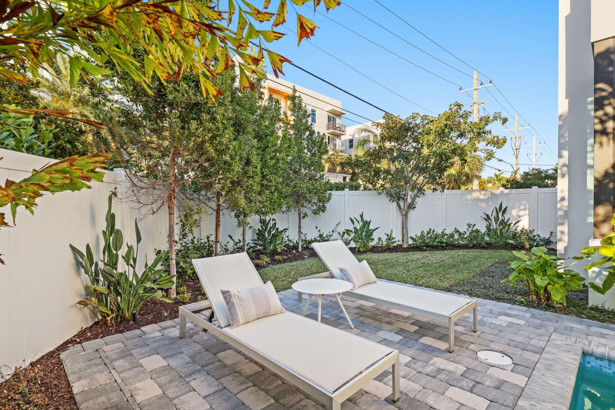 201 SE 4th Avenue