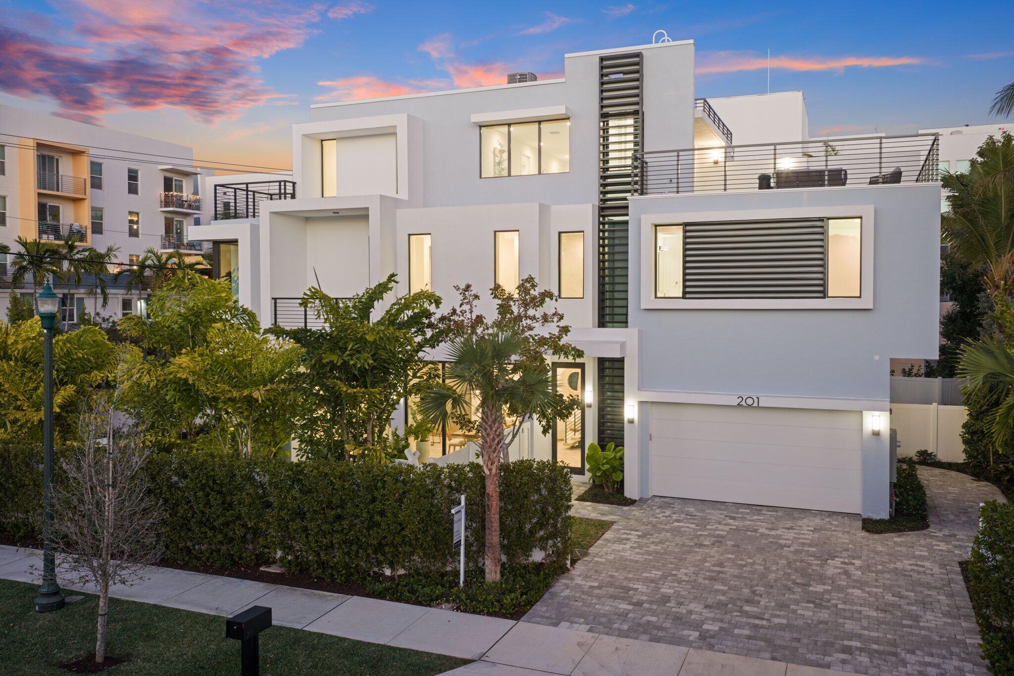 201 SE 4th Avenue Delray Beach Fl Us 33483 R11165479