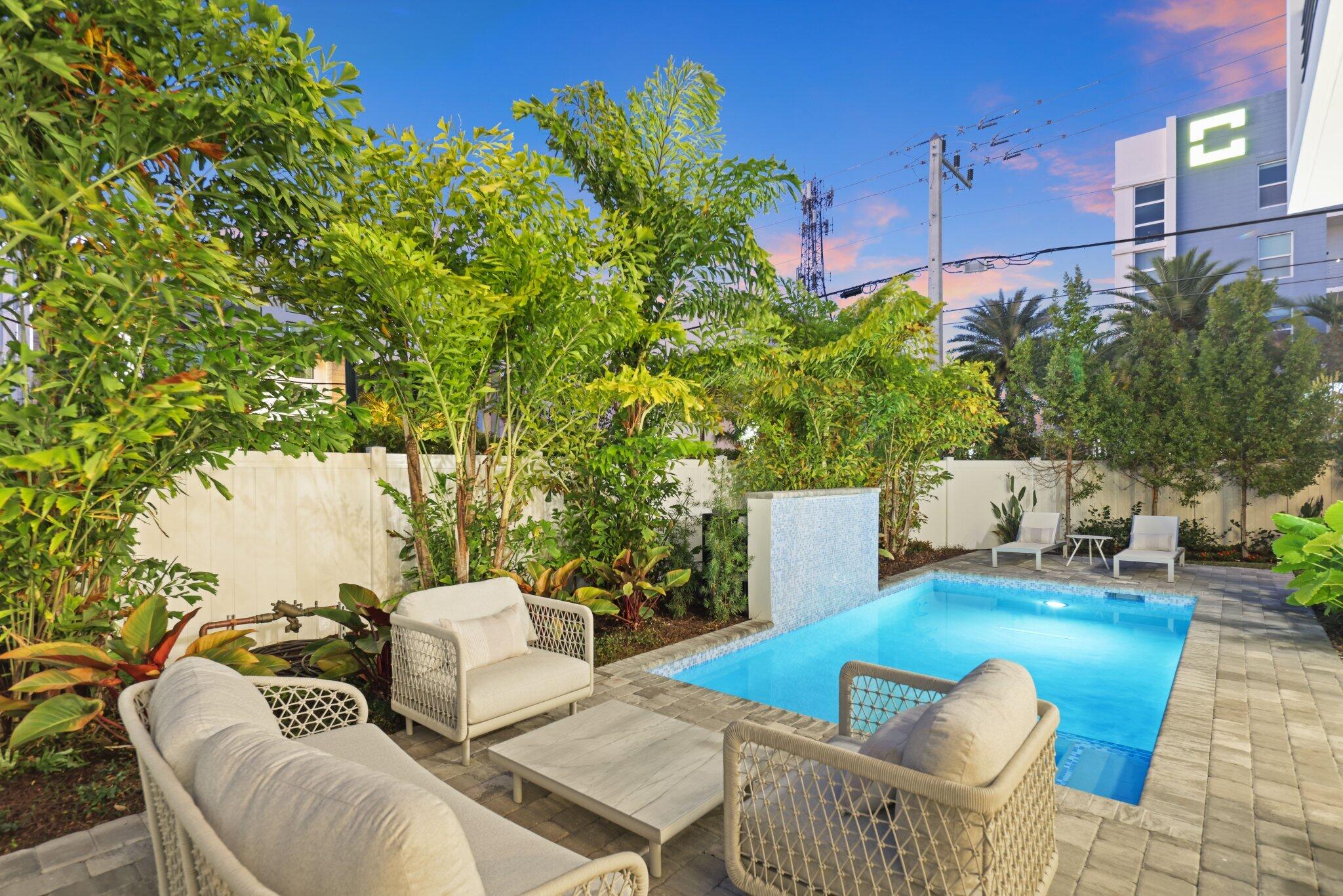 201 SE 4th Avenue