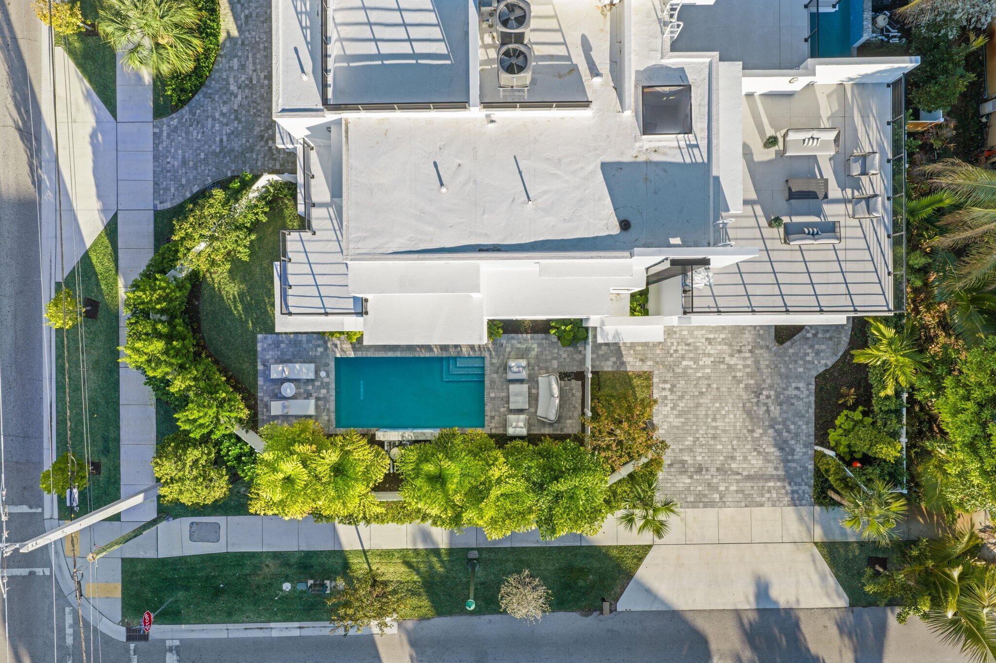 201 SE 4th Avenue