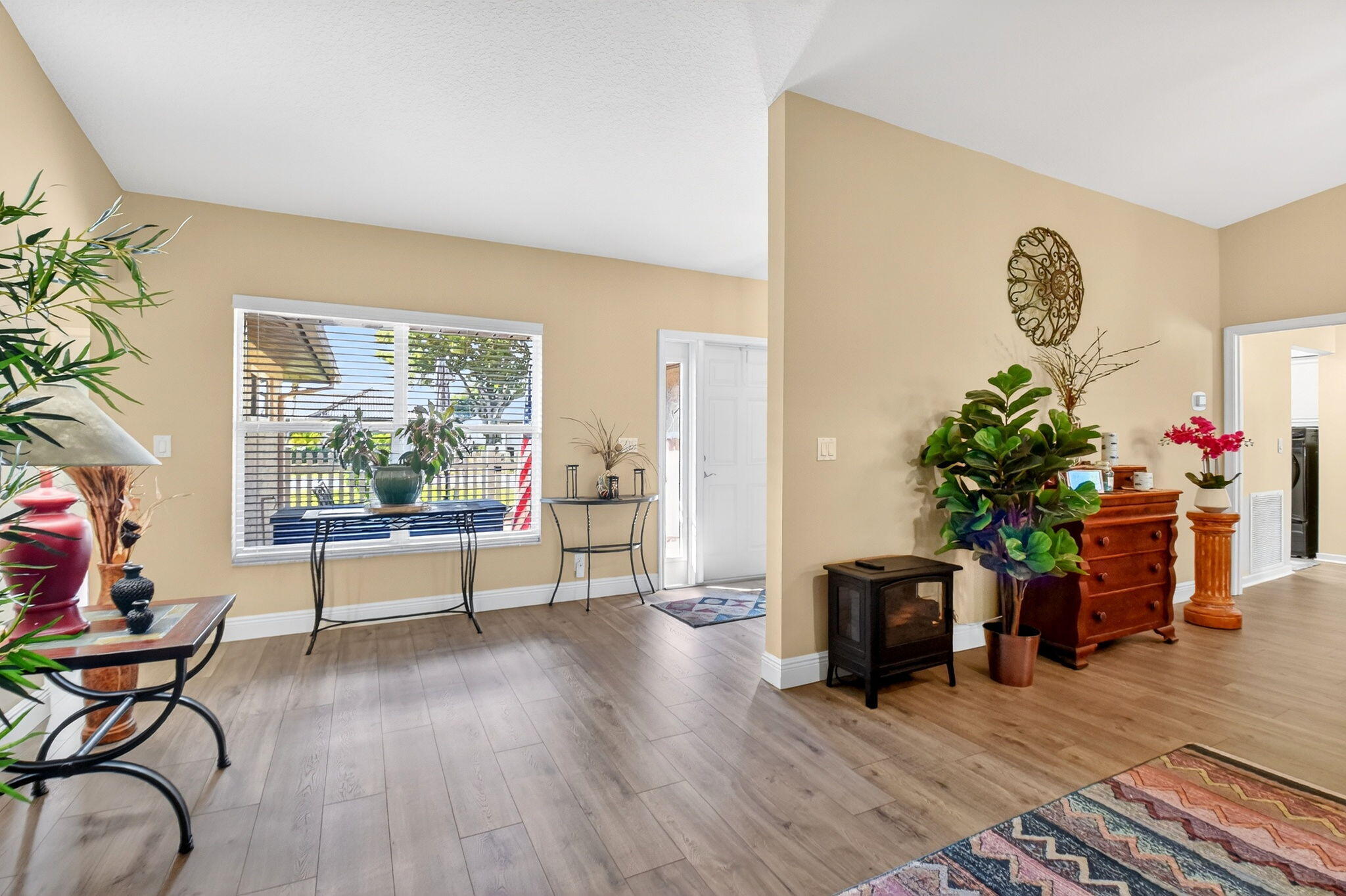 10260 Greentrail Drive N