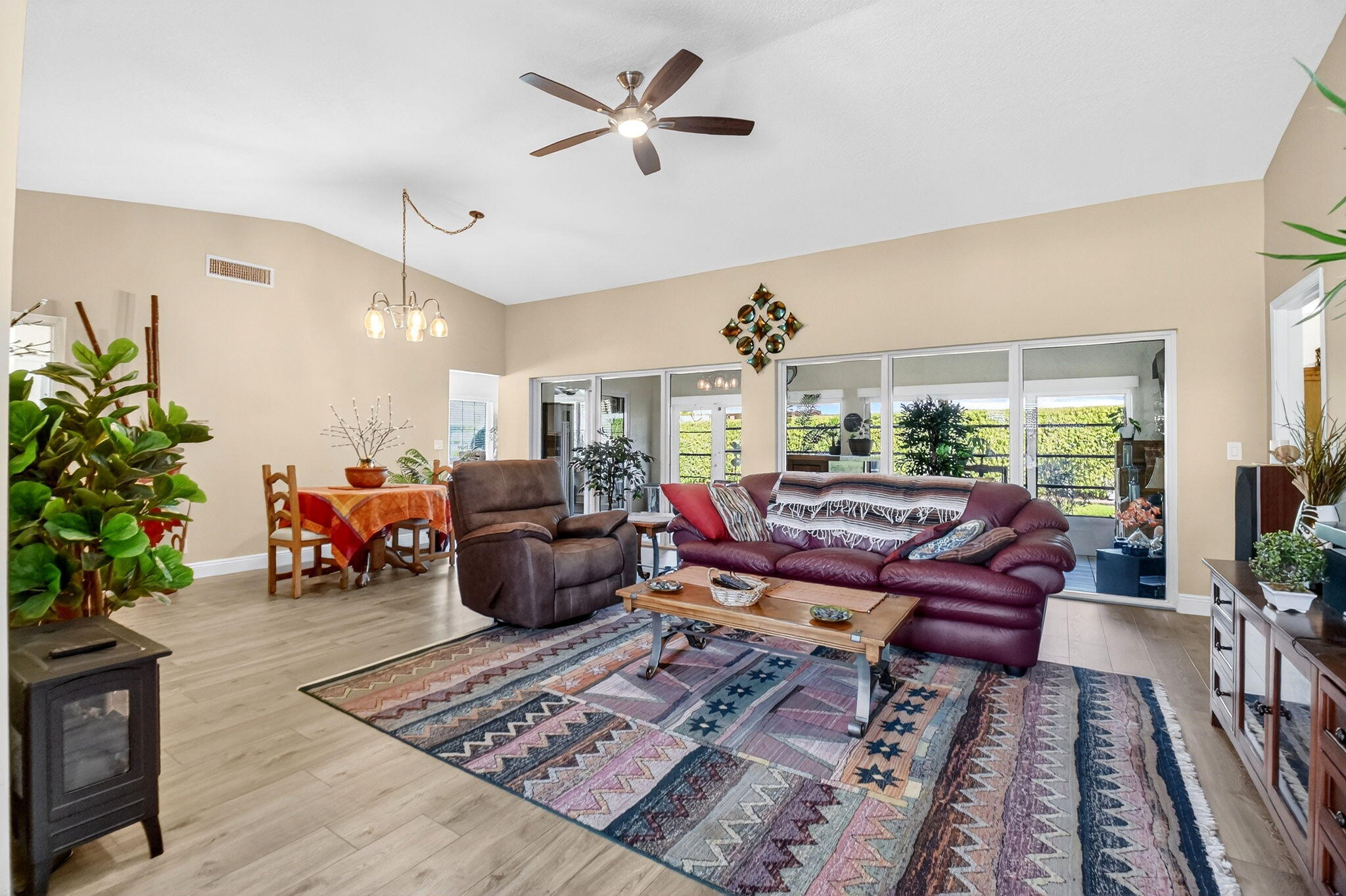 10260 Greentrail Drive N