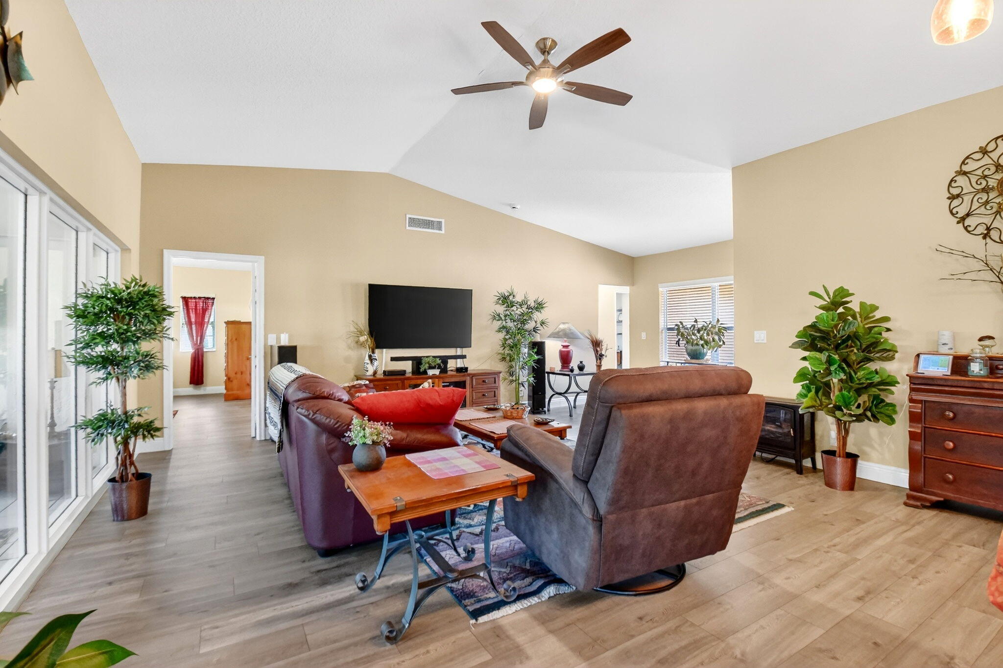 10260 Greentrail Drive N