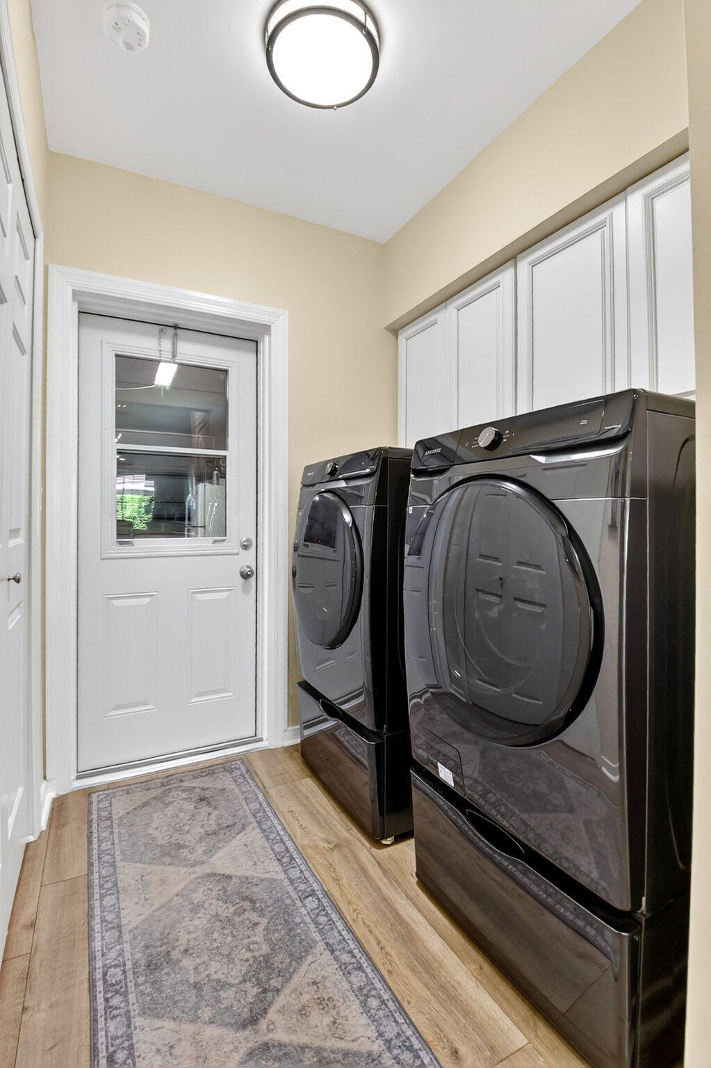 10260 Greentrail Drive N