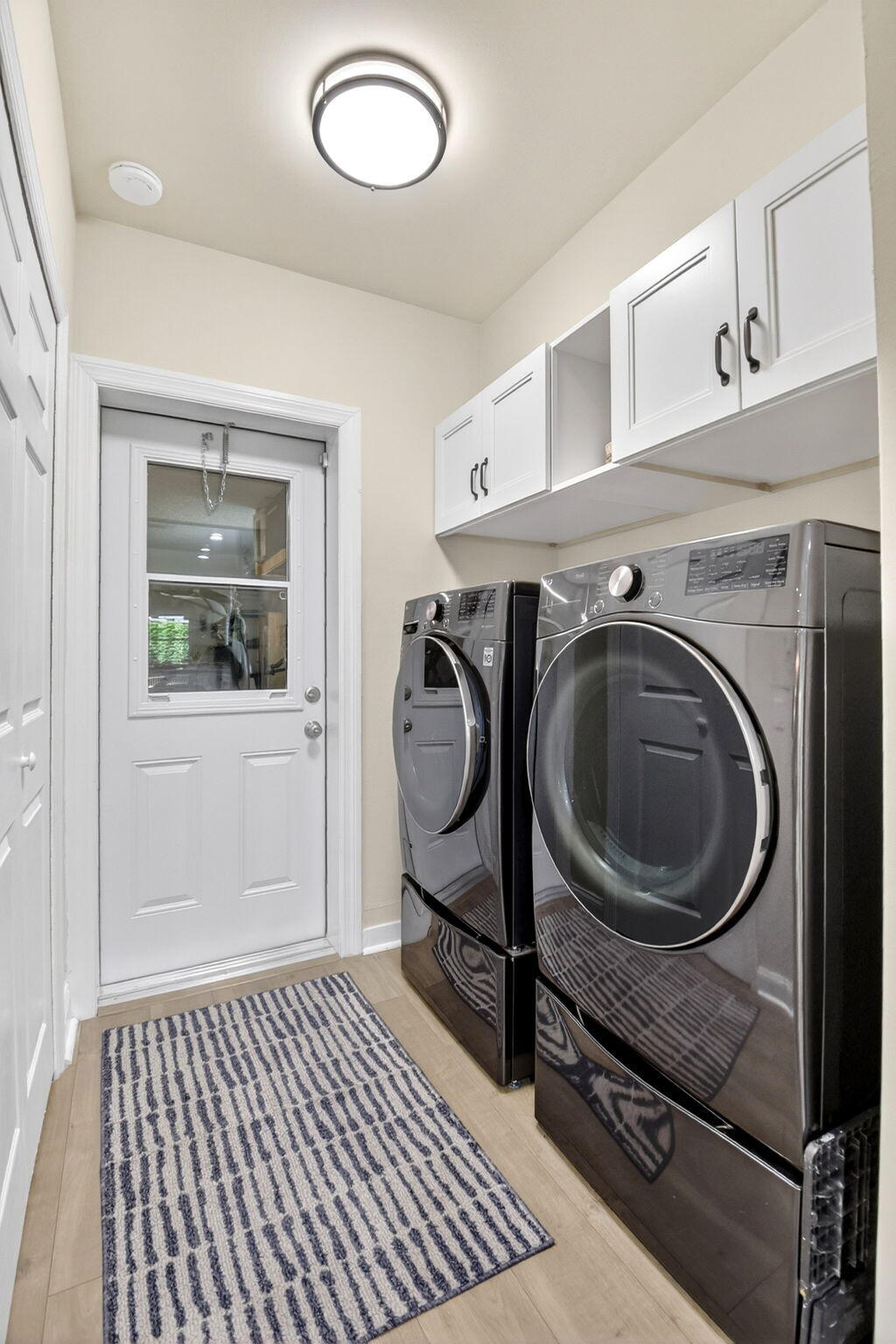 10265 Greentrail Drive N