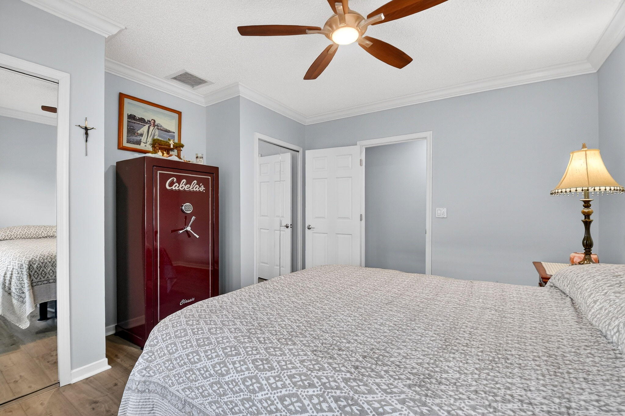 10265 Greentrail Drive N