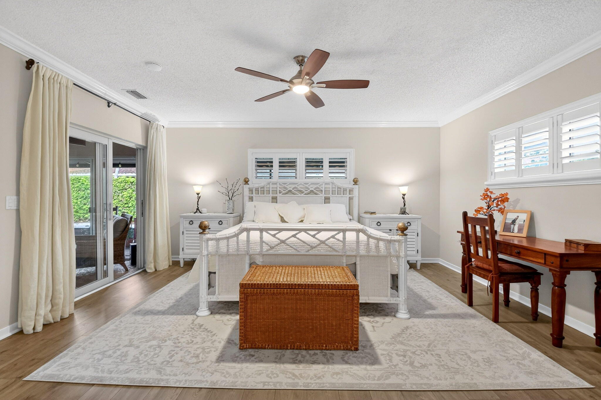 10265 Greentrail Drive N