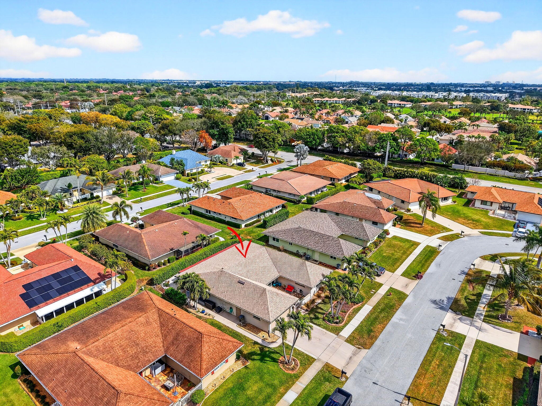 10265 Greentrail Drive N