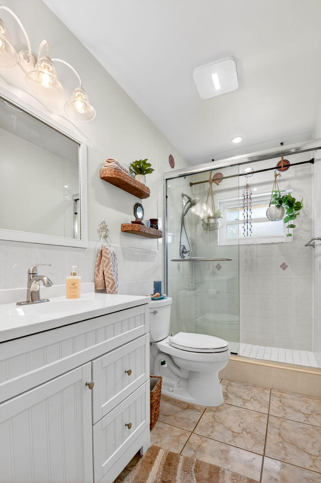 10265 Greentrail Drive N