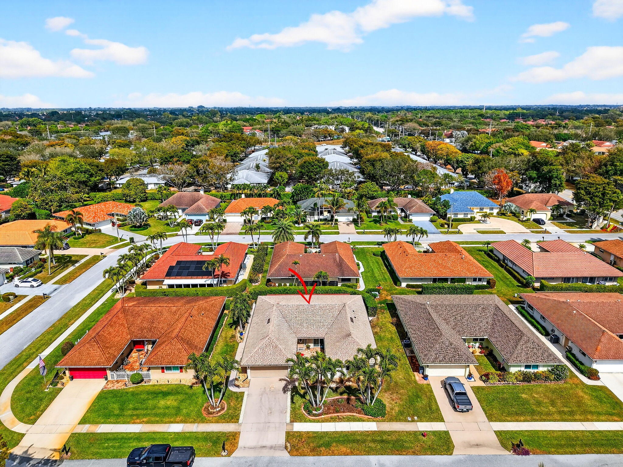 10265 Greentrail Drive N