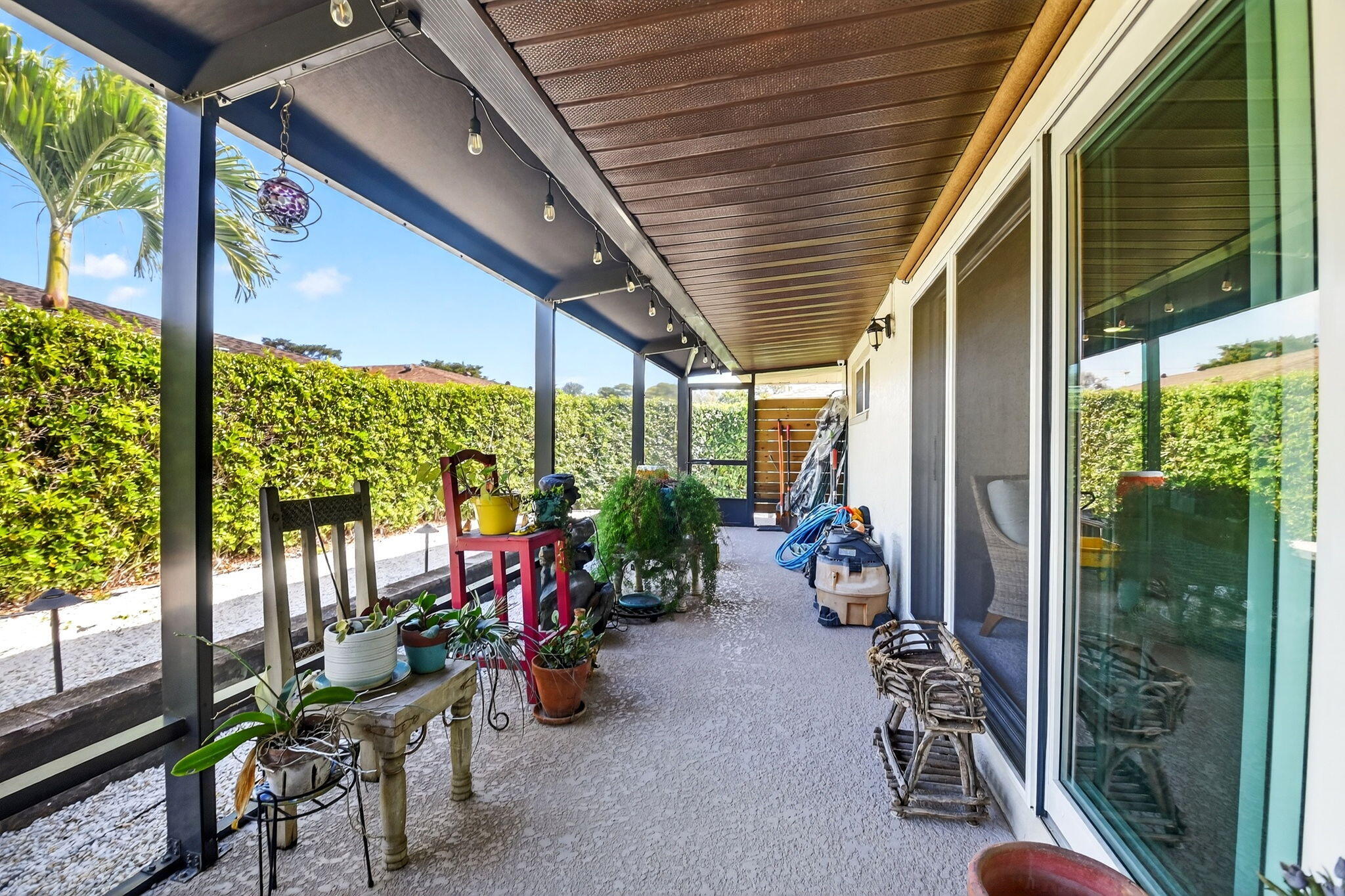 10265 Greentrail Drive N