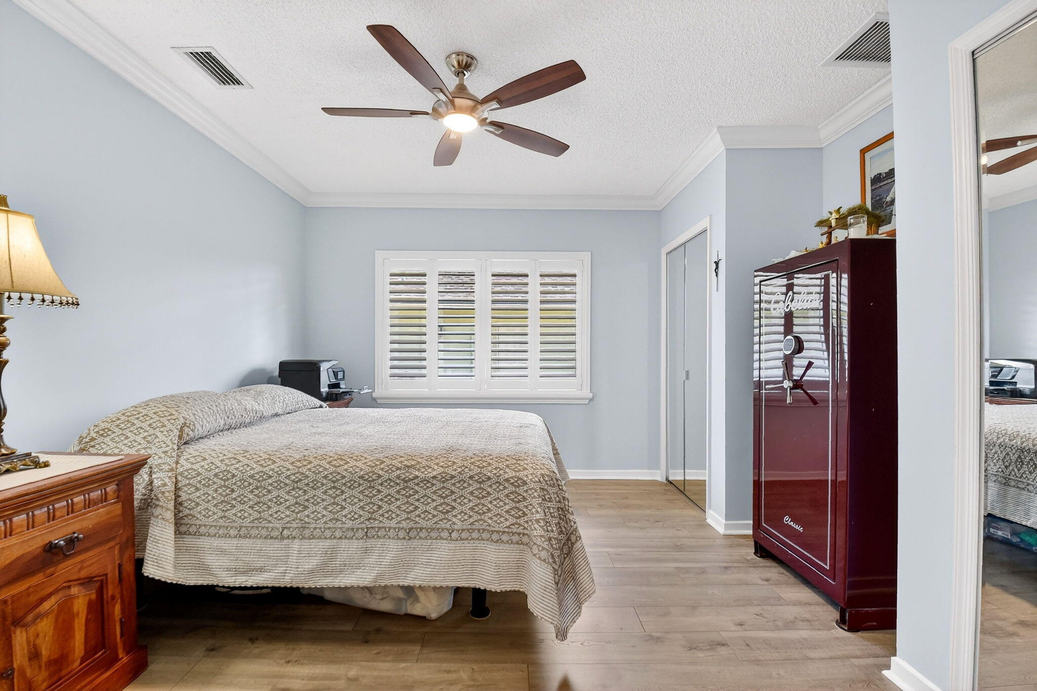 10265 Greentrail Drive N