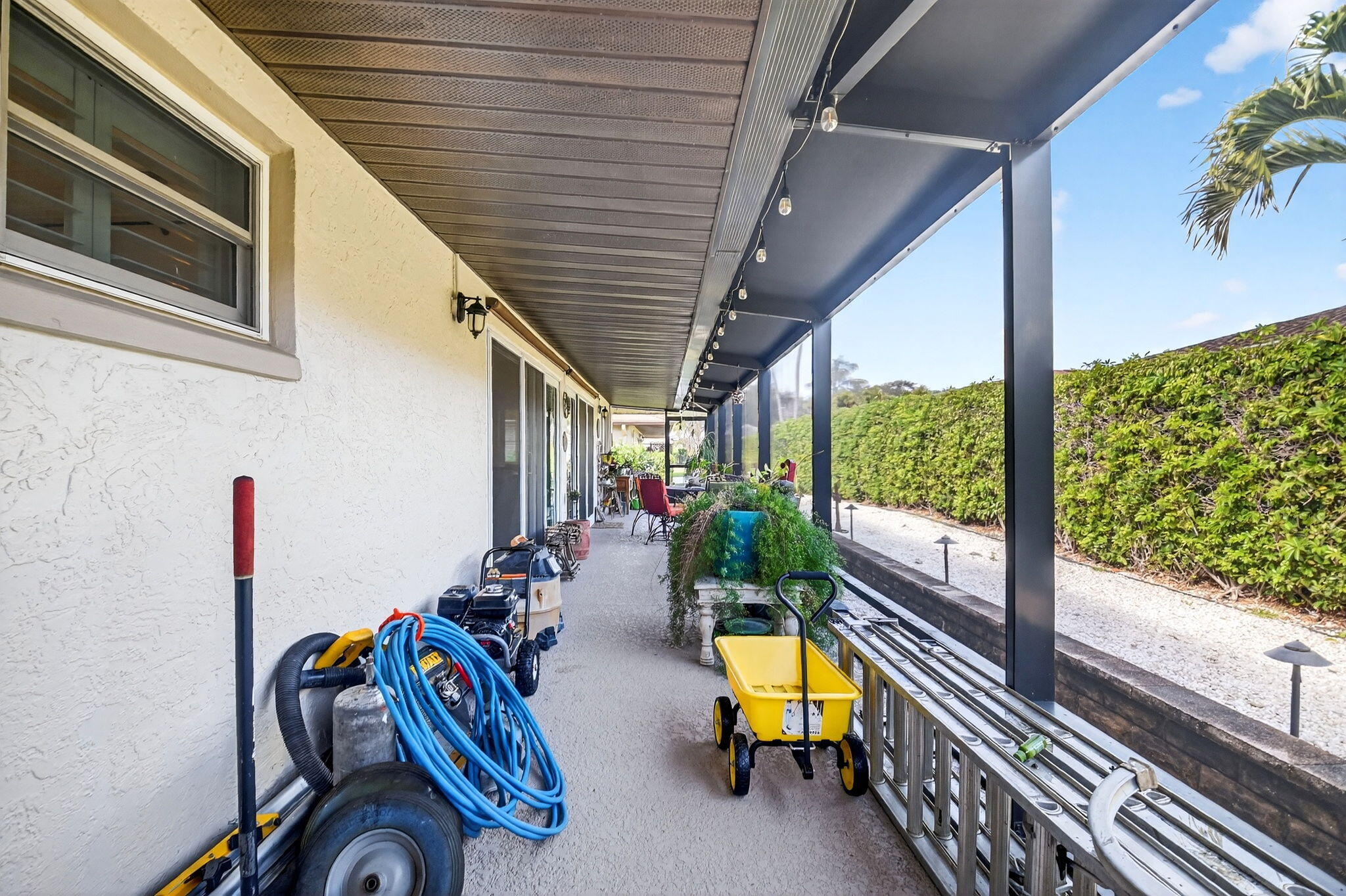 10265 Greentrail Drive N