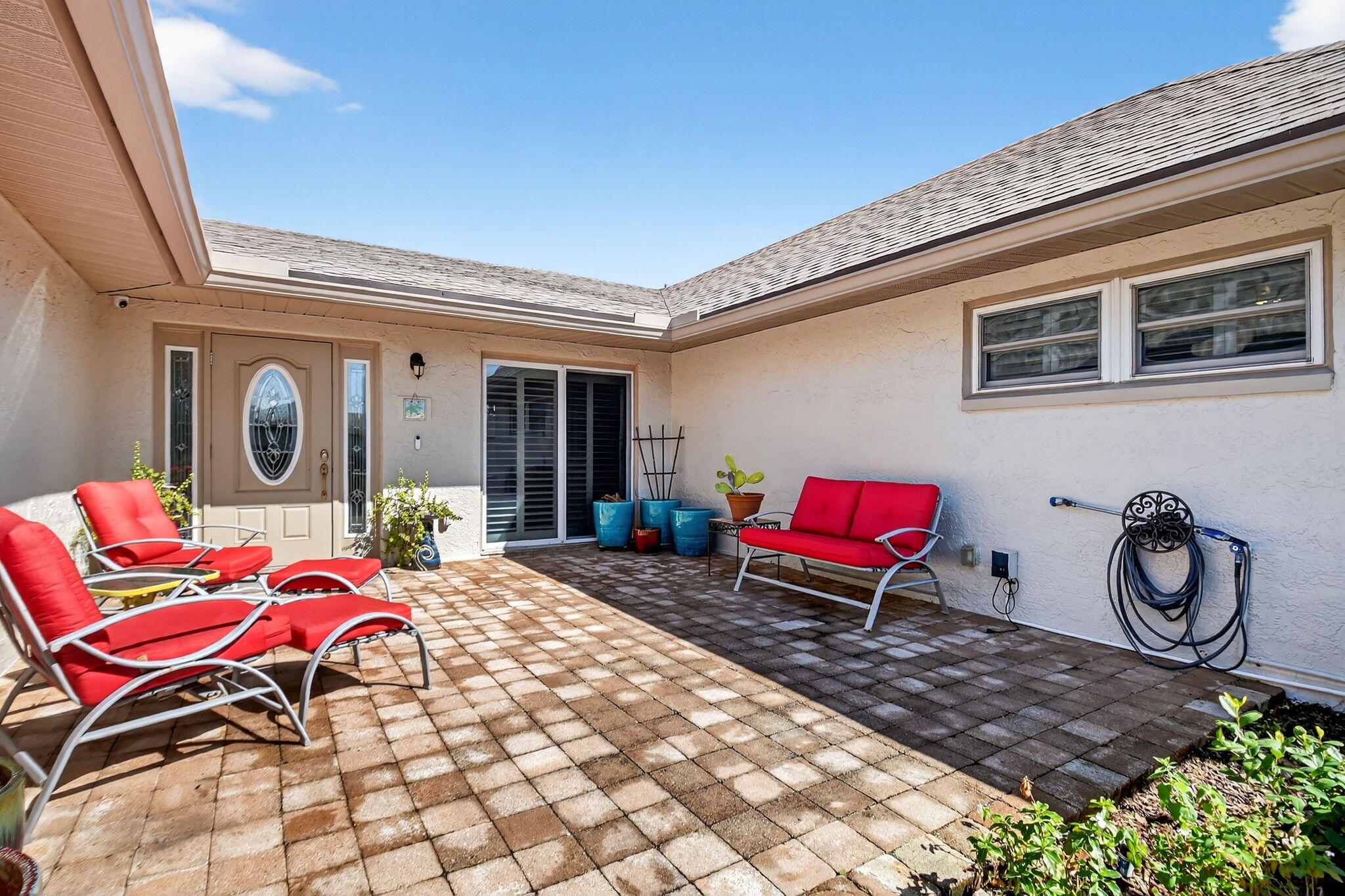 10265 Greentrail Drive N