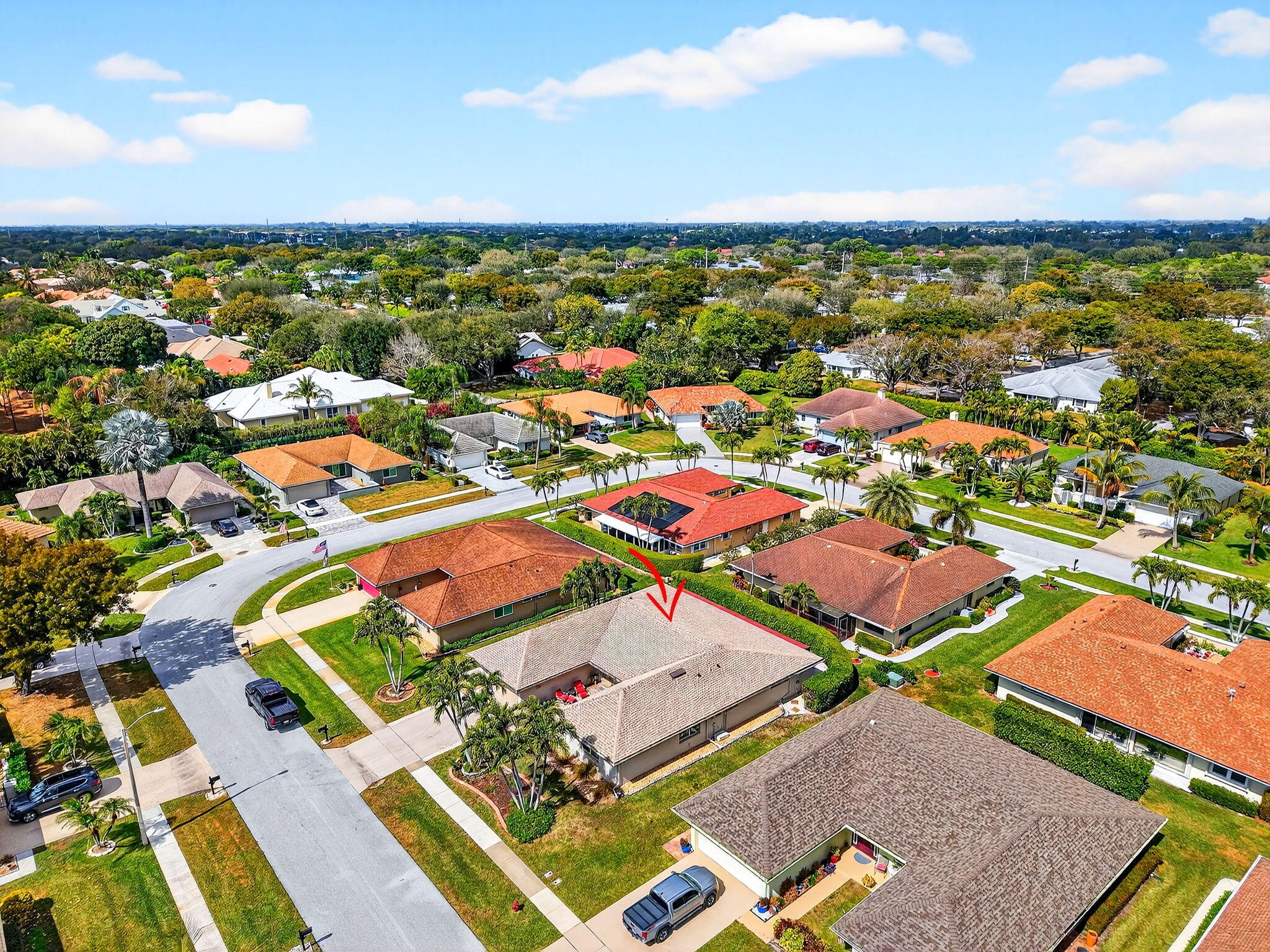 10265 Greentrail Drive N