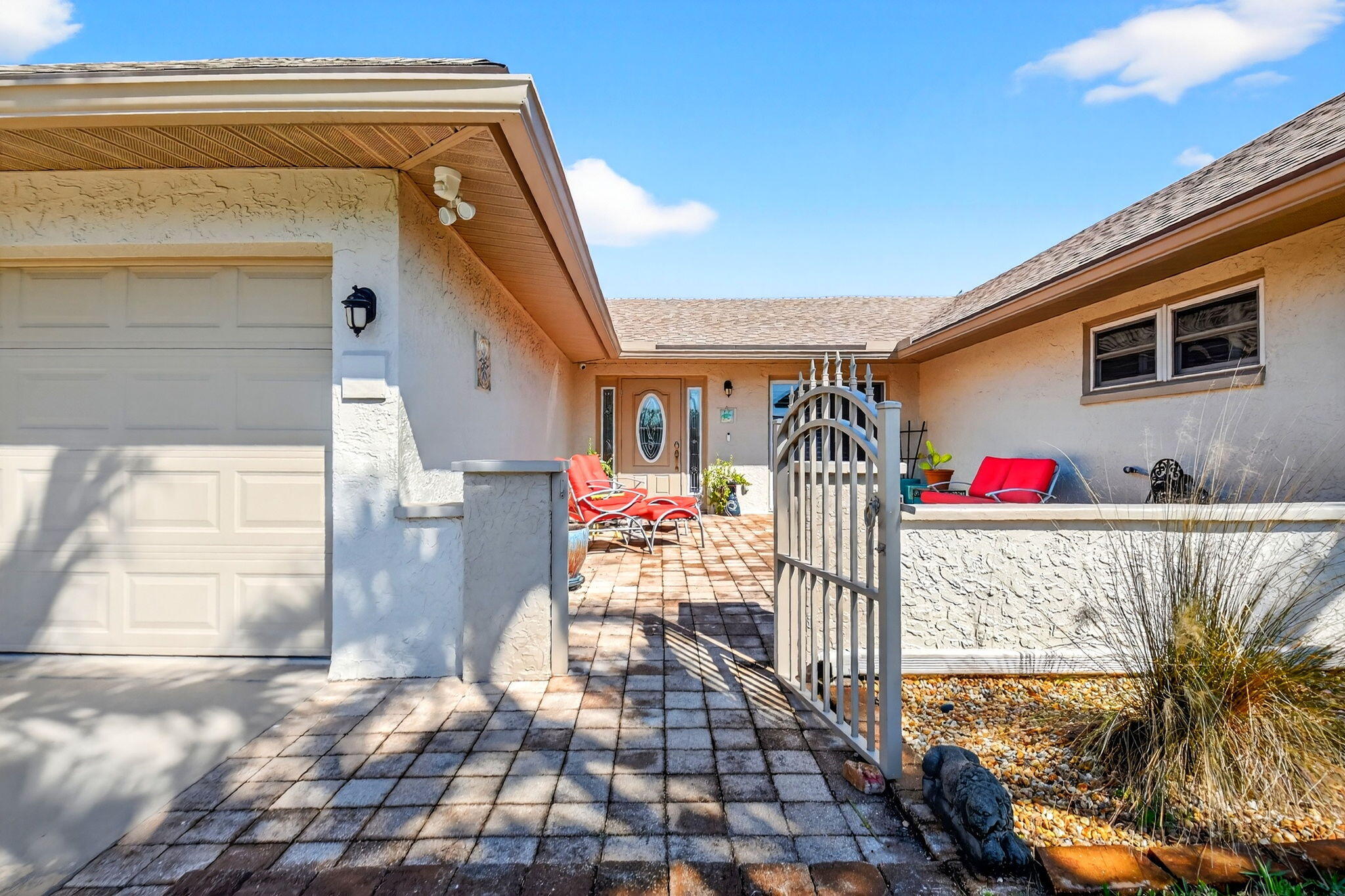 10265 Greentrail Drive N