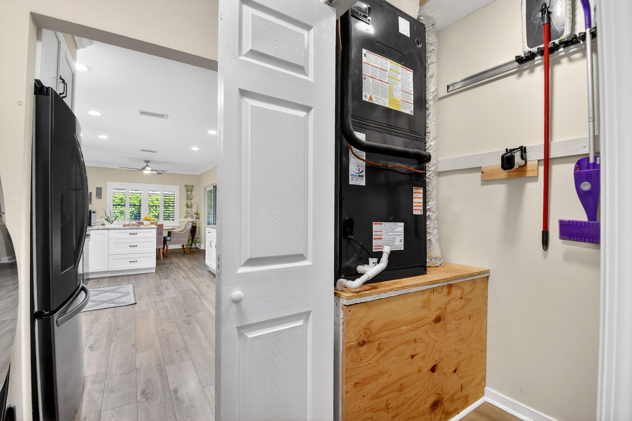 10265 Greentrail Drive N