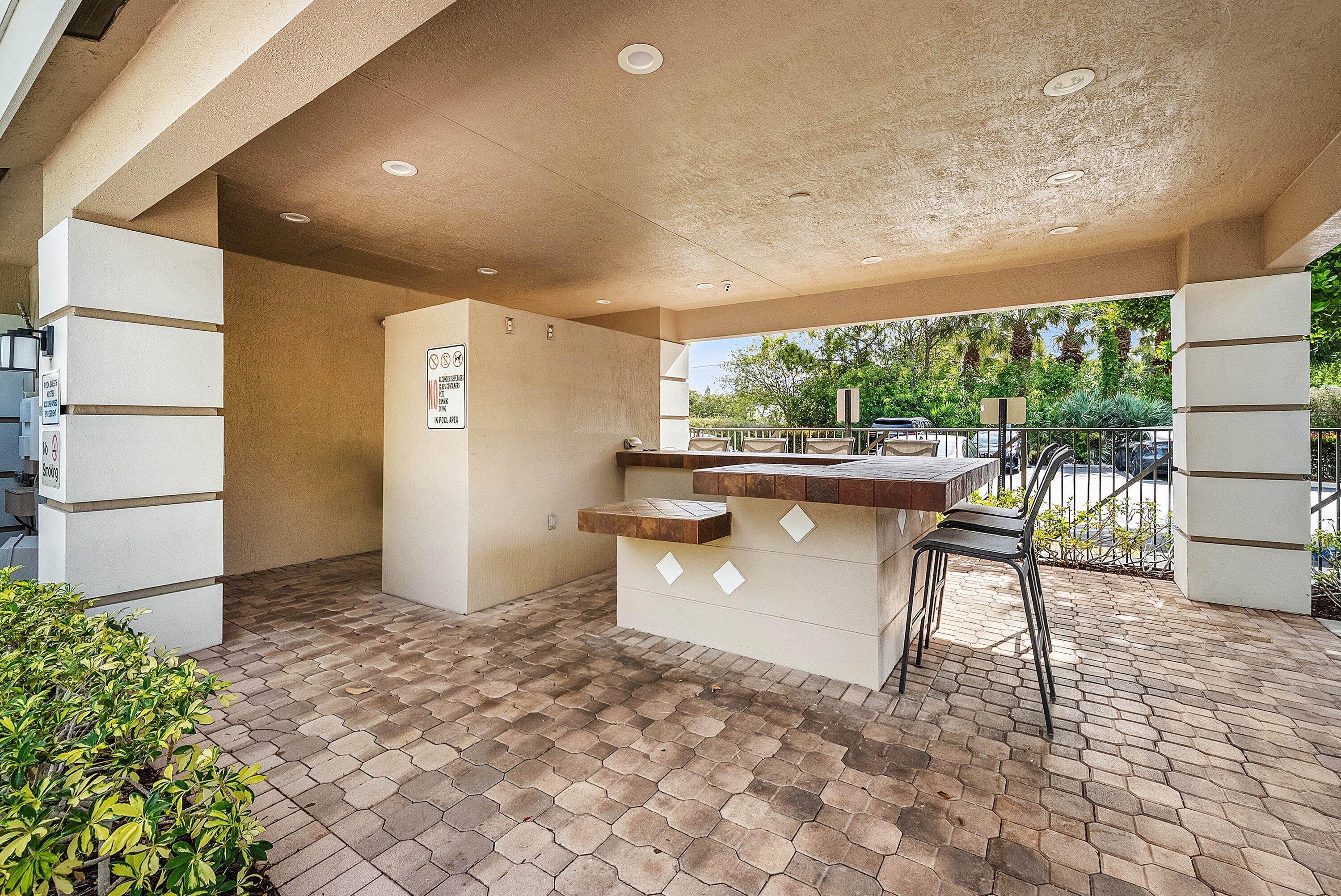 238 E Chrystie Circle