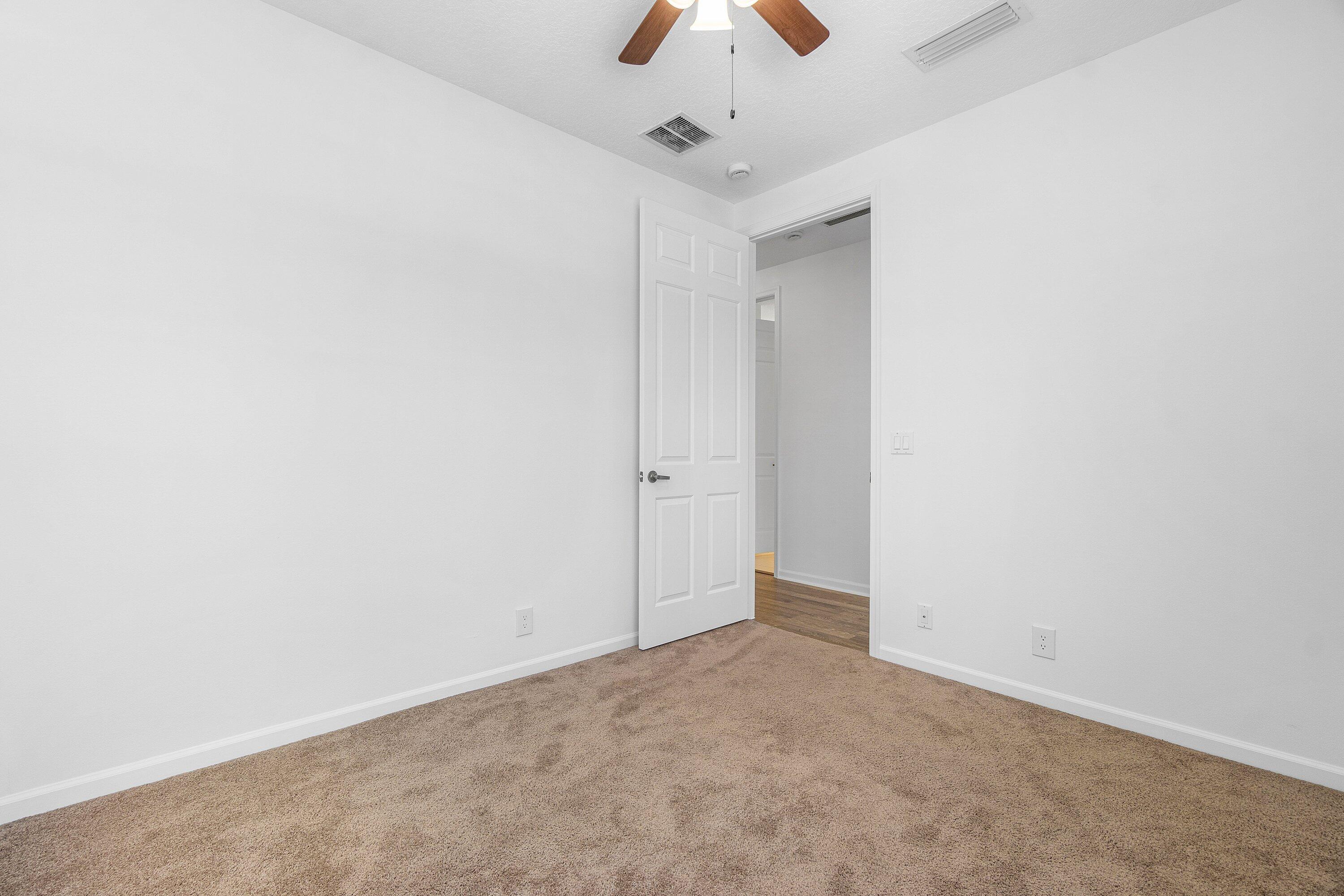 238 E Chrystie Circle