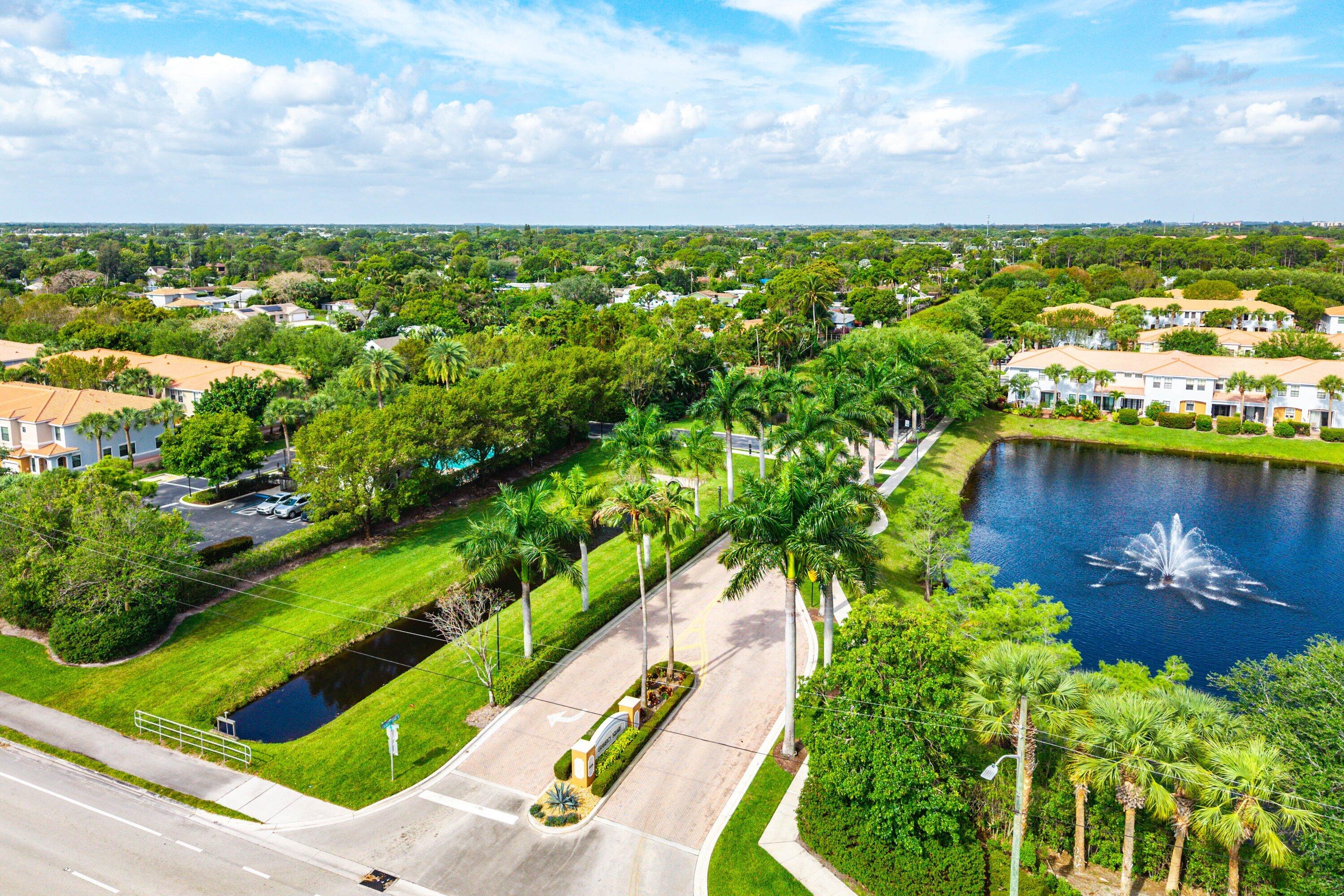 238 E Chrystie Circle