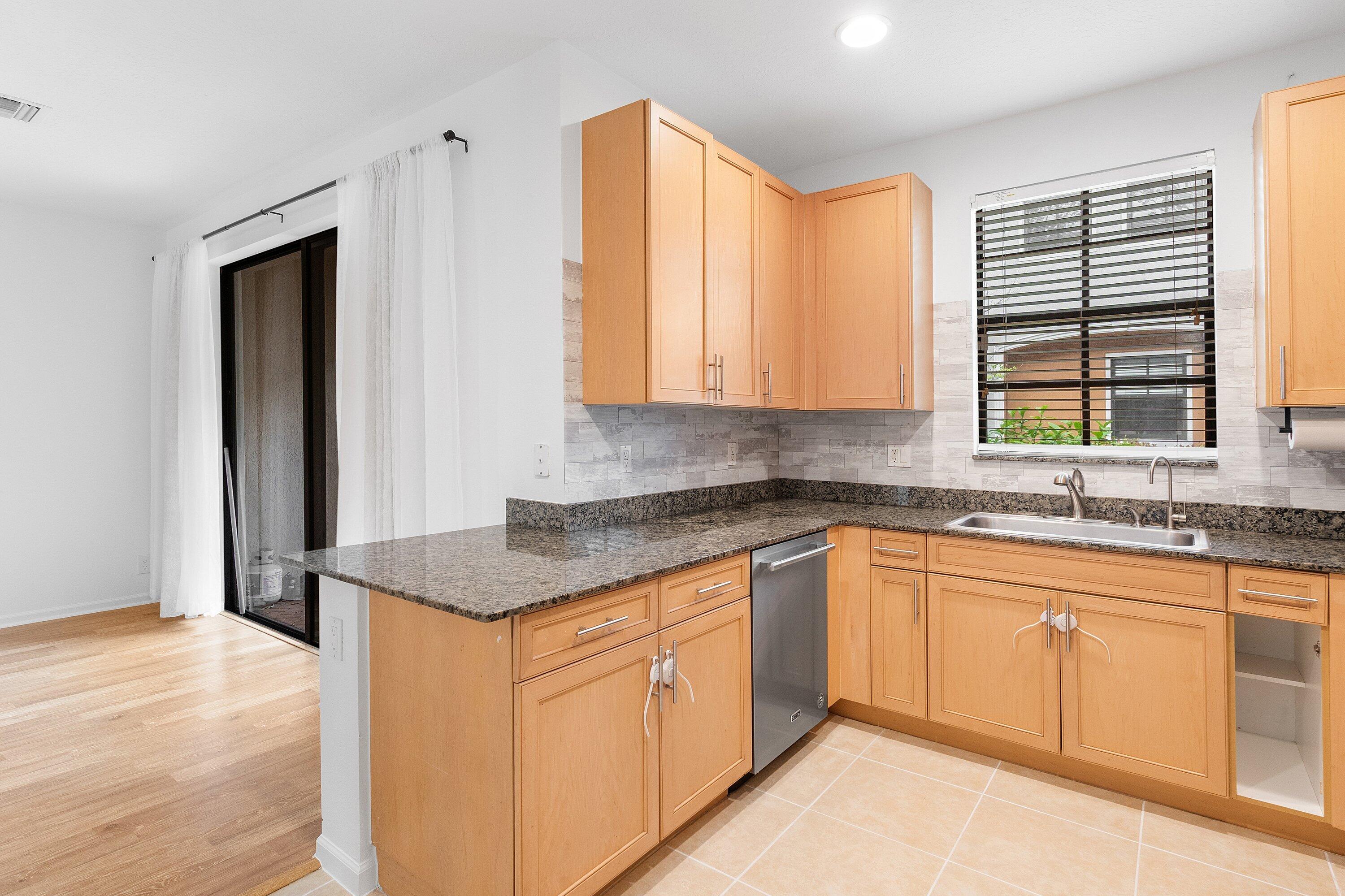 238 E Chrystie Circle