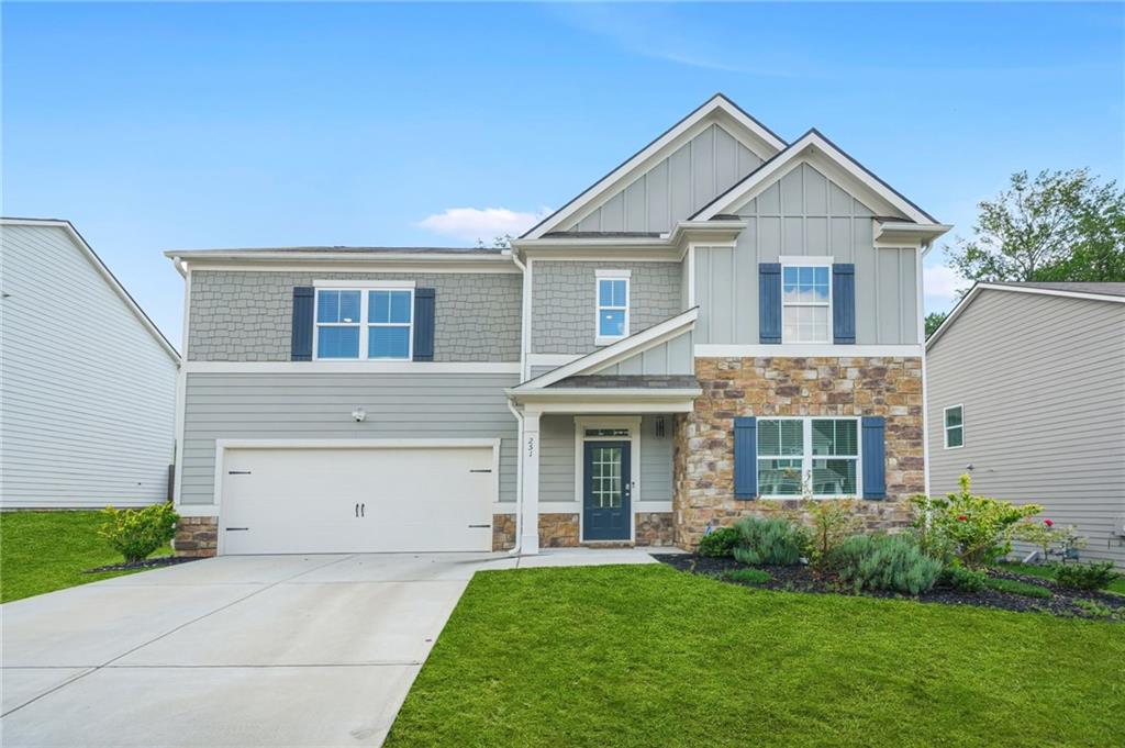 251 Ivy Chase Loop