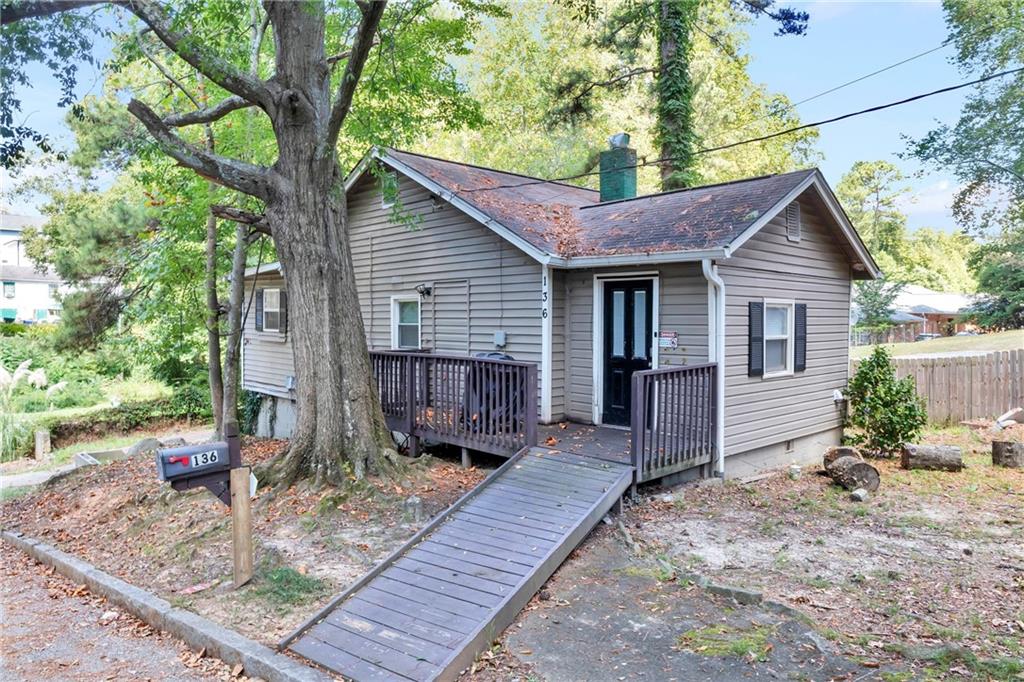 136 Holly Road