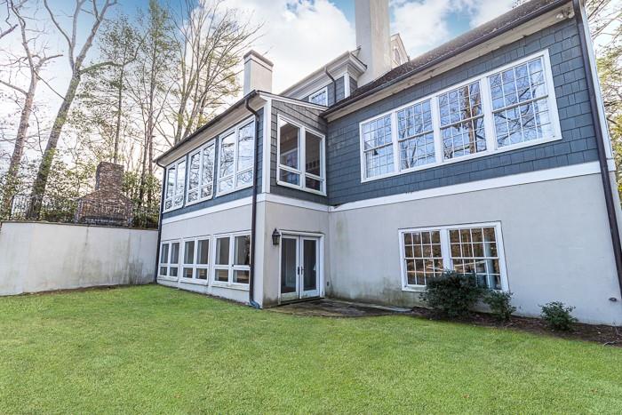 2945 Paces Lake Drive