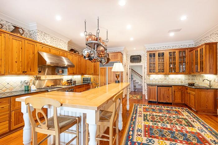 2945 Paces Lake Drive