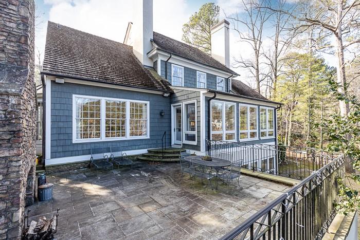 2945 Paces Lake Drive