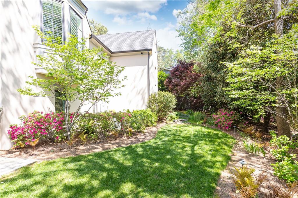 4266 Paces Ferry Road SE