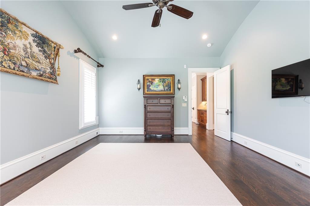 4266 Paces Ferry Road SE