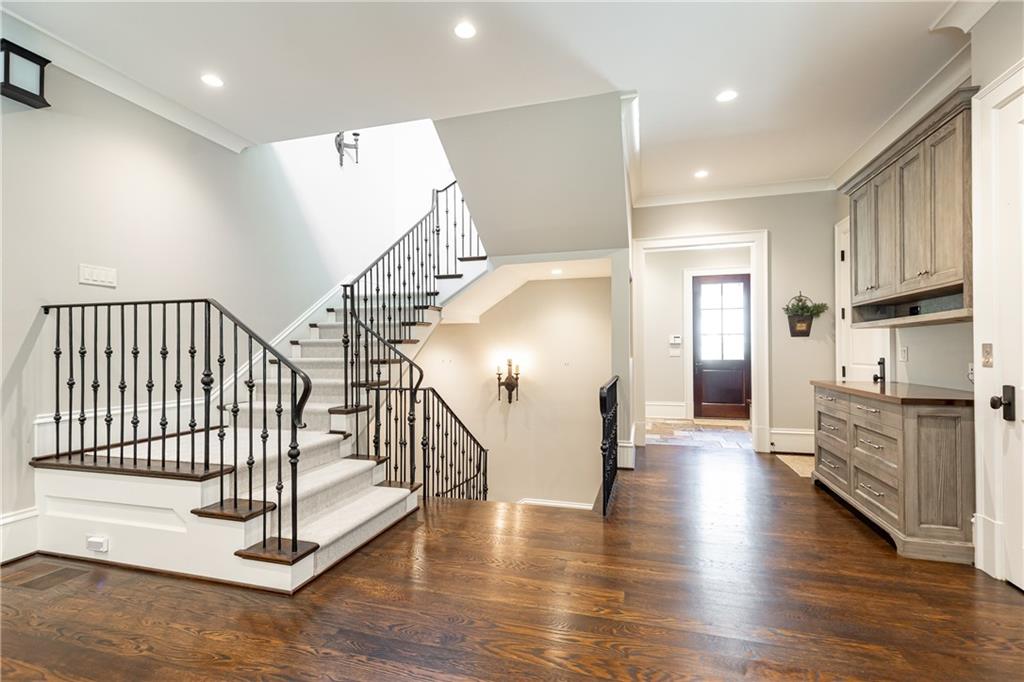 4266 Paces Ferry Road SE