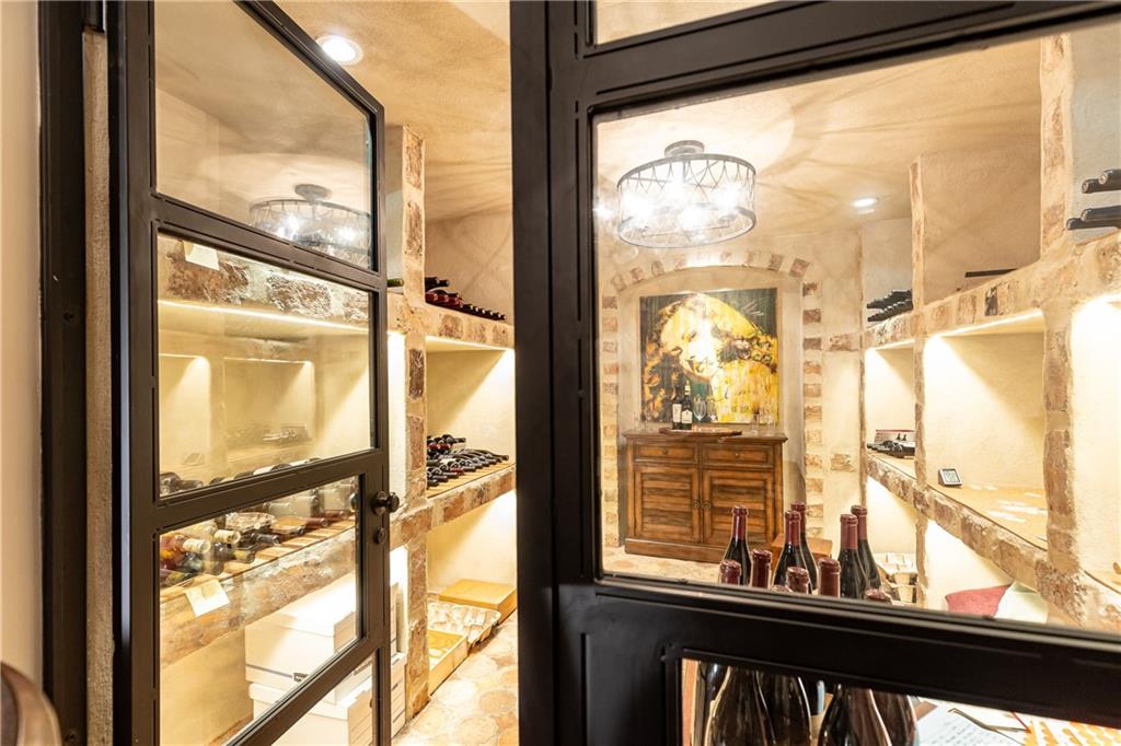 4266 Paces Ferry Road SE