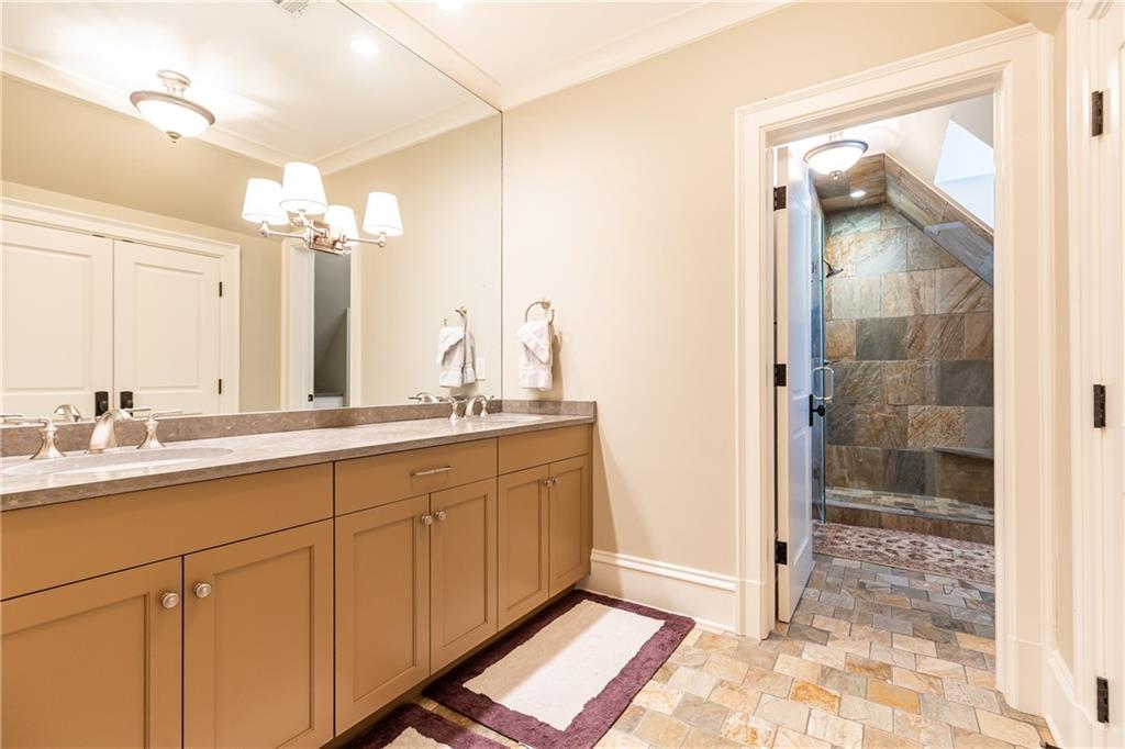 4266 Paces Ferry Road SE