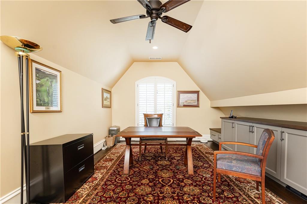 4266 Paces Ferry Road SE