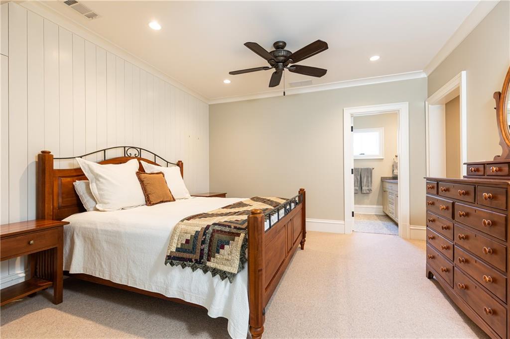 4266 Paces Ferry Road SE