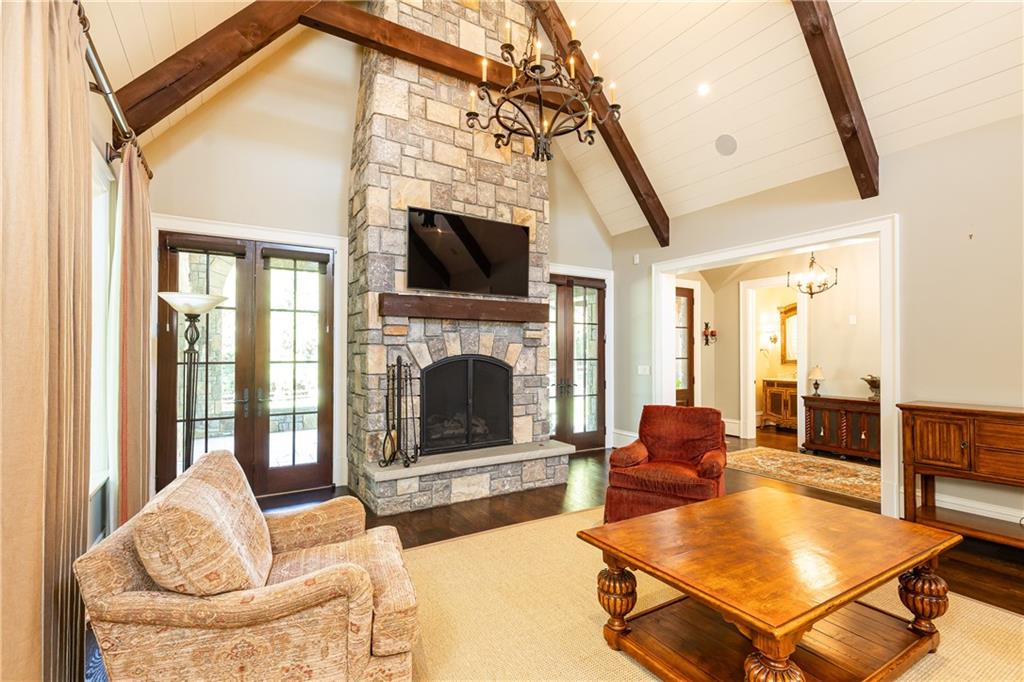 4266 Paces Ferry Road SE