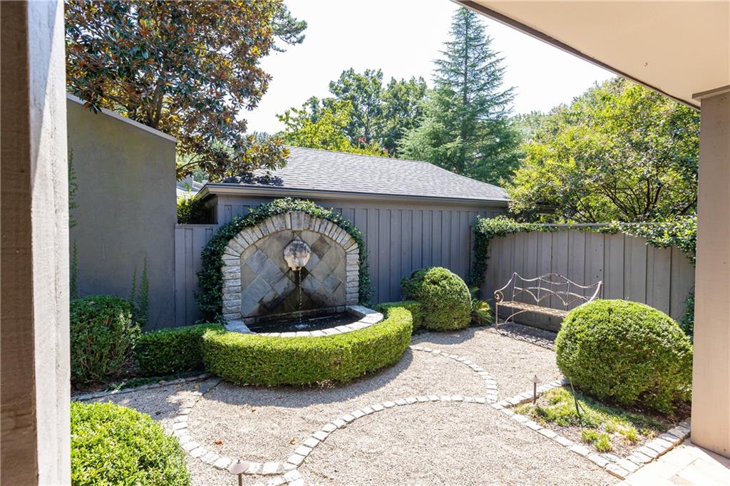716 Mill Walk