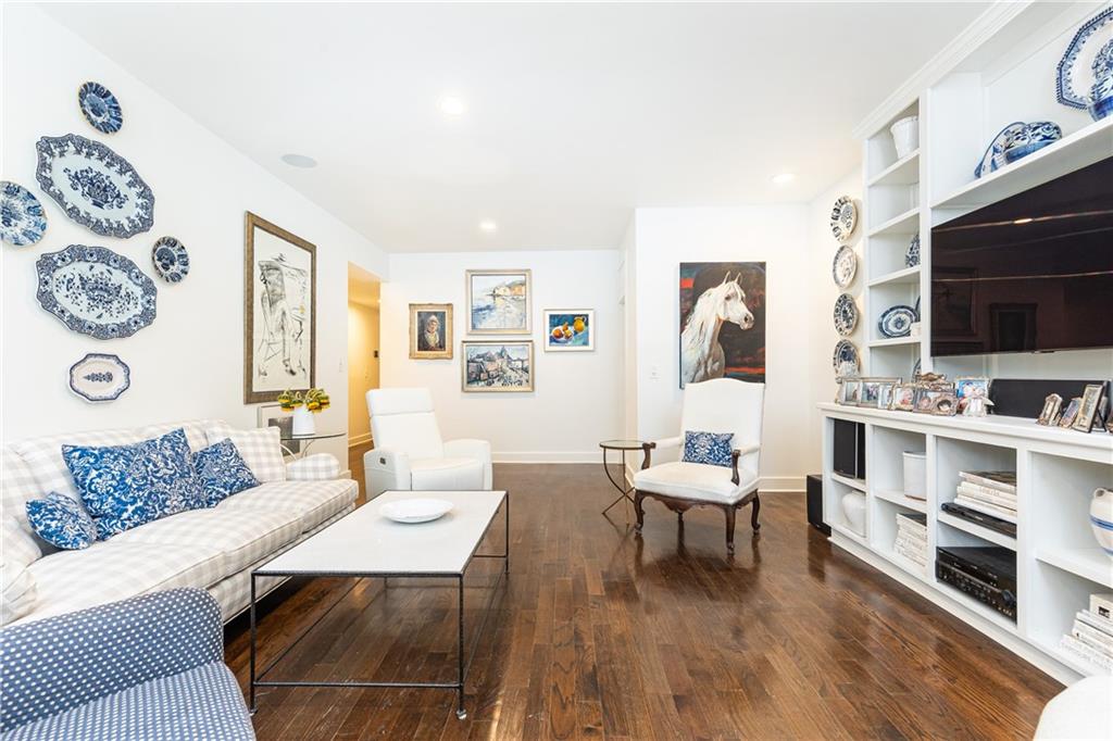 716 Mill Walk