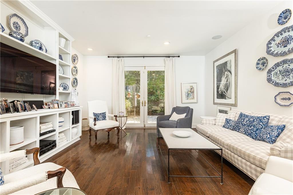 716 Mill Walk