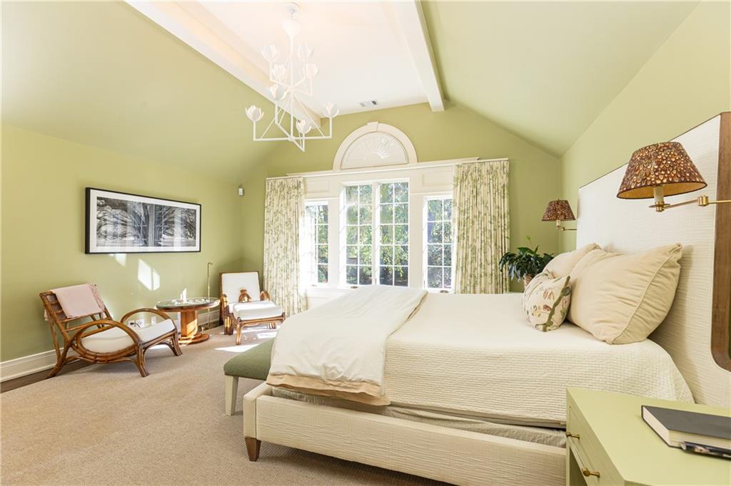 2363 Montview Drive NW