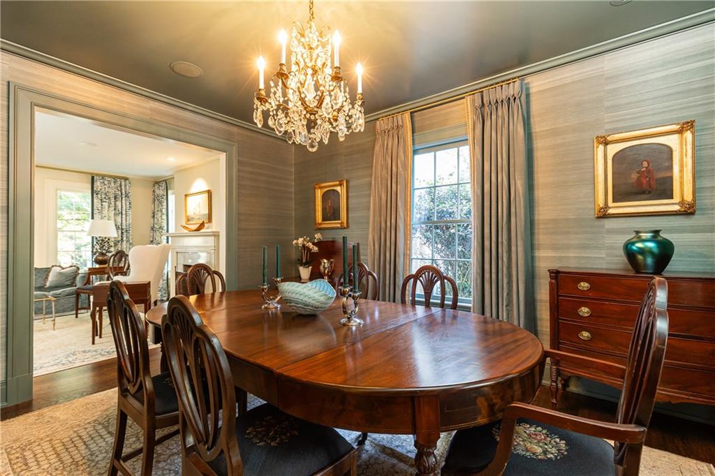 2363 Montview Drive NW