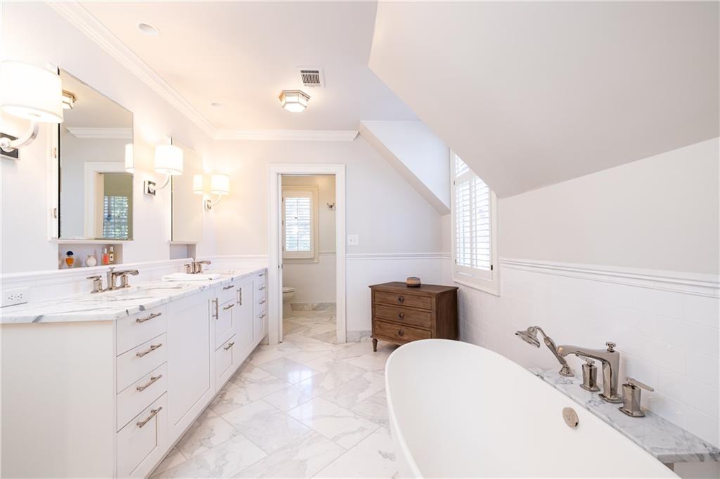 2900 Bakers Farm Road