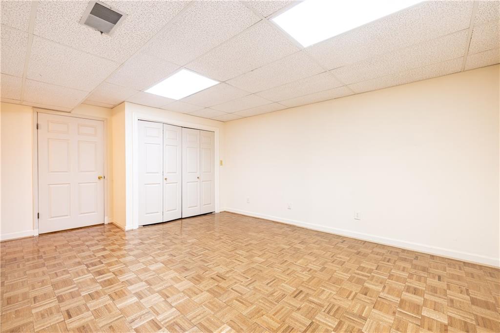 650 Moores Mill Road Square Unit 27