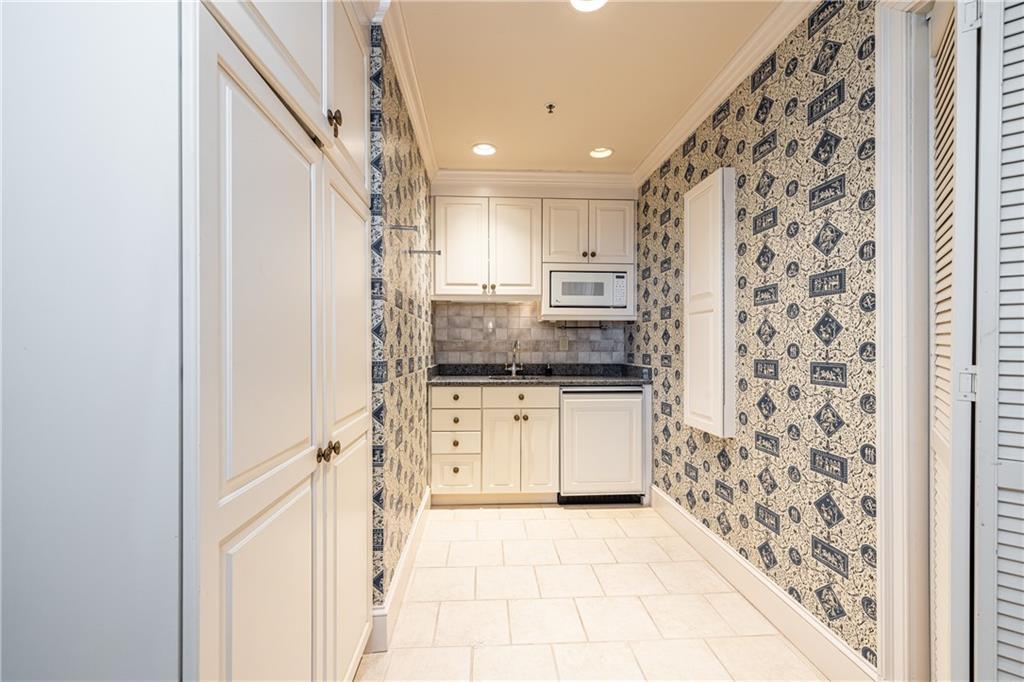 2660 Peachtree Road NW Unit 37G